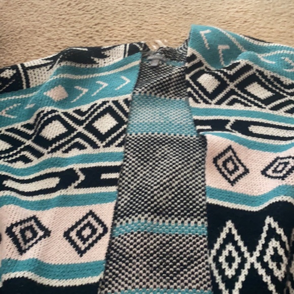 Oversized Cardigan - Picture 4 of 5